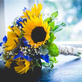 fwthumbSM_wedding_thegreen_flowers-1.jpg